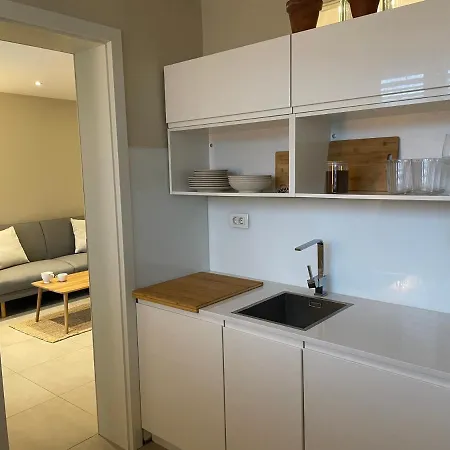 Marlon And Mia - 2 Min Walk To Center Apartment *